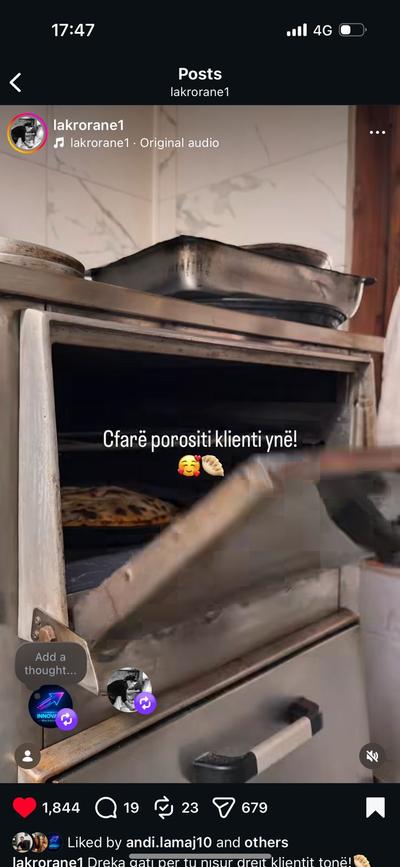 Përgatitja e lakrorit te Lakror Ane